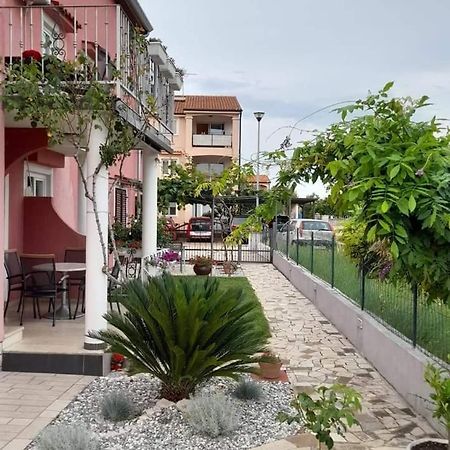 Apartments Dragica Poreč Buitenkant foto